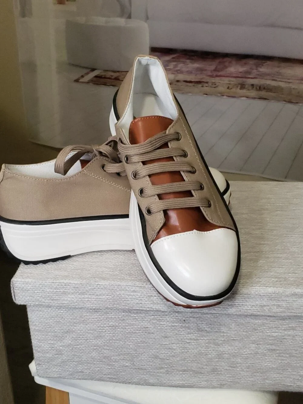 Tri-tone Women's Platform Sneakers, 9 1/2